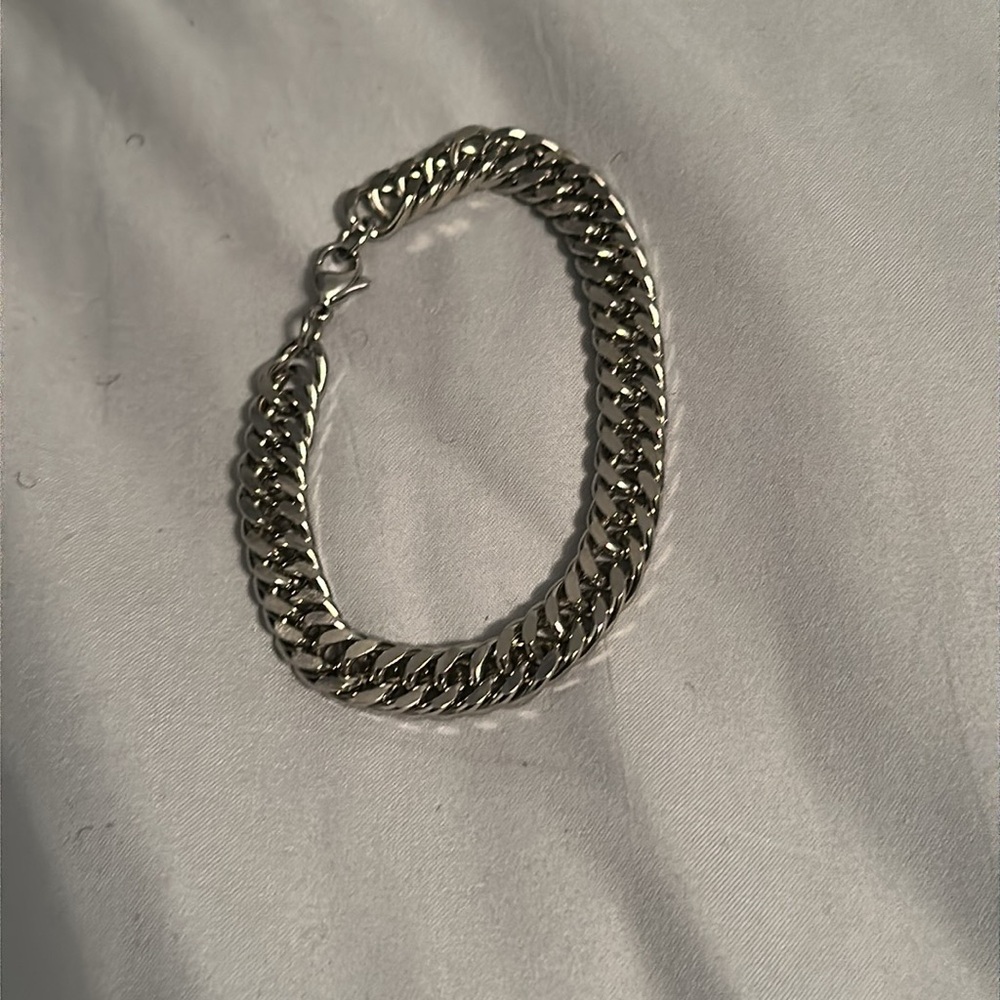 Silver chunky bracelet